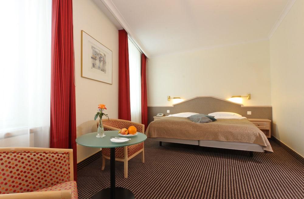 Seehotel Waldstaetterhof Swiss Quality Μπρούνεν Εξωτερικό φωτογραφία